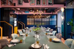 yotel manchester deansgate