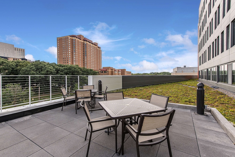 hyatt house rochester mayo clinic area