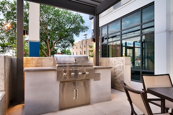 hyatt house rochester mayo clinic area