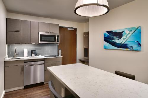 hyatt house rochester mayo clinic area