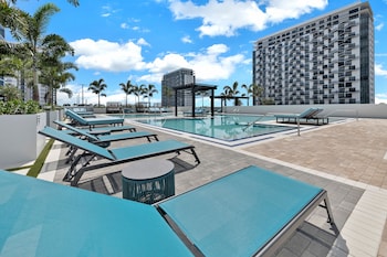 Provident Grand Luxury Short Term Residences,Hialeah>>Doral,4 star