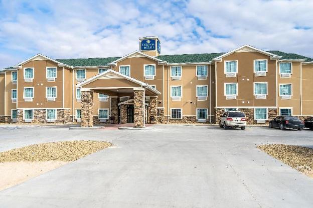 Cobblestone Inn & Suites - Holdrege