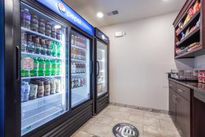 cobblestone inn and suites holdrege