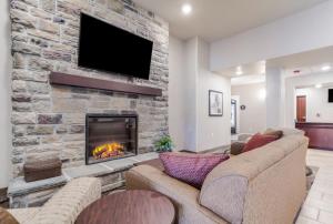 cobblestone inn and suites holdrege