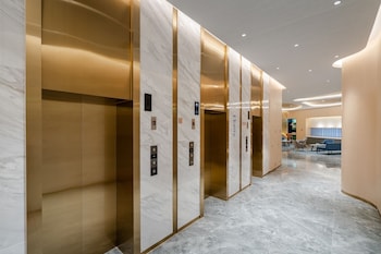 Holiday Inn Express Changsha Shifu, An Ihg Hotel,Hunan>>Changsha,2.5 star