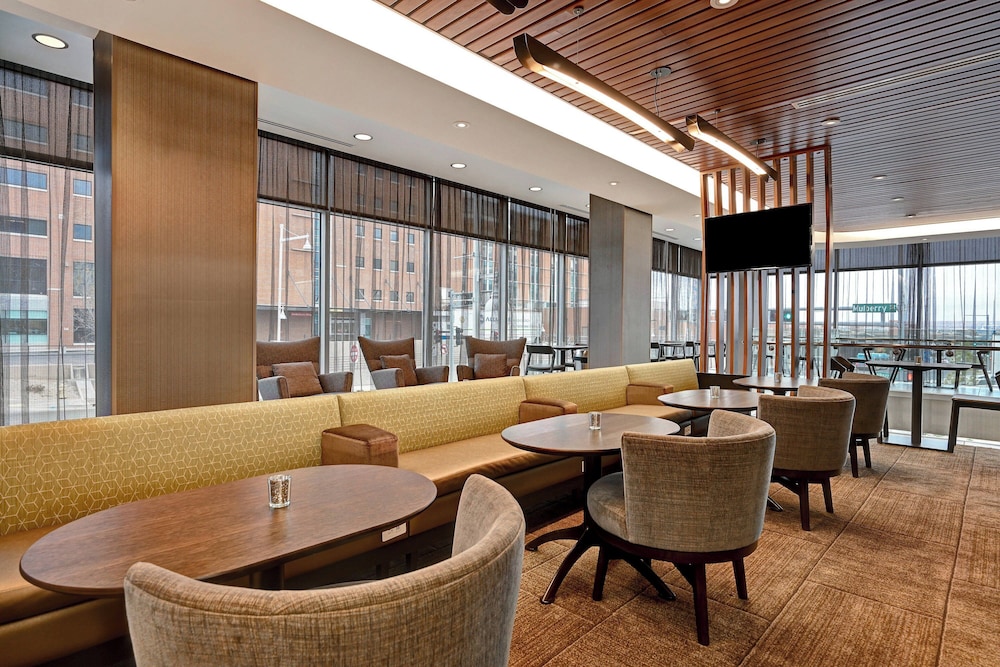 springhill suites by marriott albuquerque university area