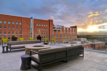 springhill suites by marriott albuquerque university area