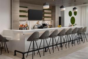 element seattle sea tac airport