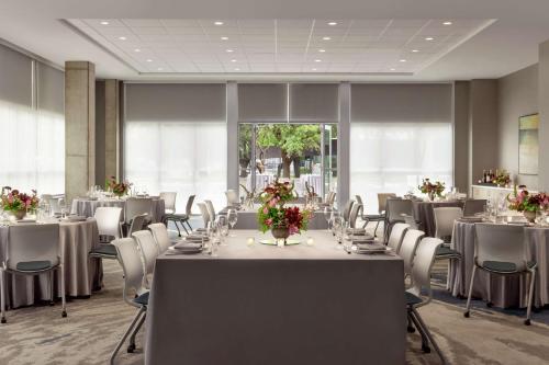 hilton garden inn austin north near the domain