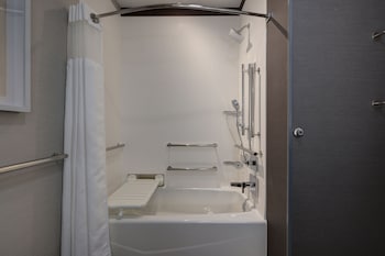 courtyard by marriott iowa city university heights