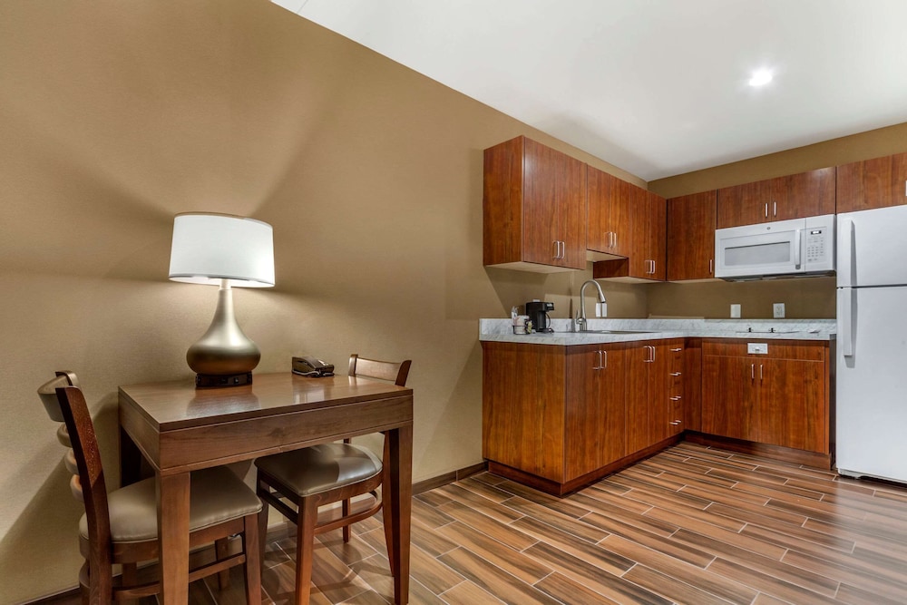 comfort suites