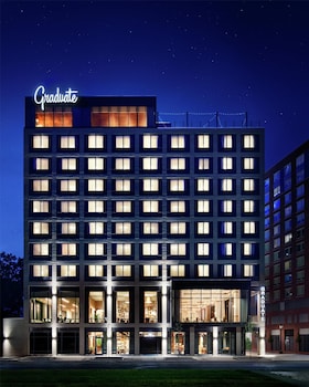 graduate by hilton east lansing