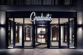 graduate by hilton east lansing
