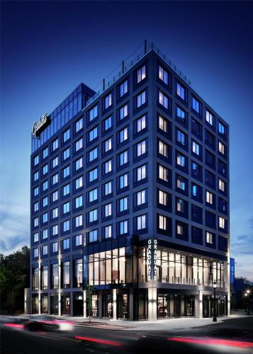 graduate by hilton east lansing