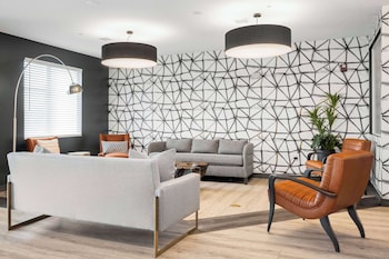 Waterwalk Minneapolis - Plymouth,Plymouth>>Minneapolis,4 star