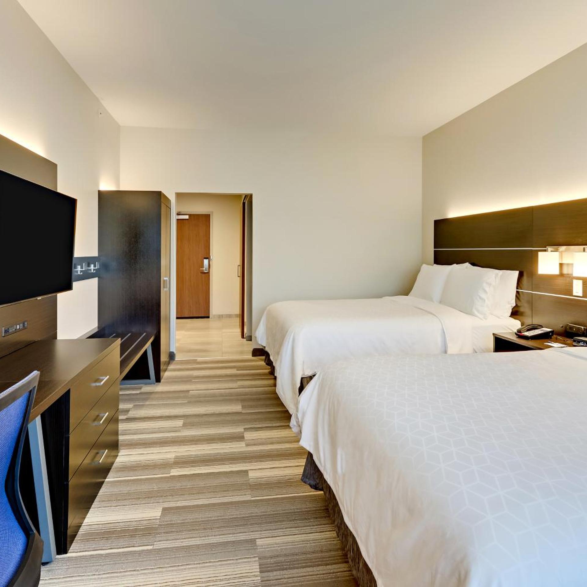holiday inn express and suites winston salem sw cl