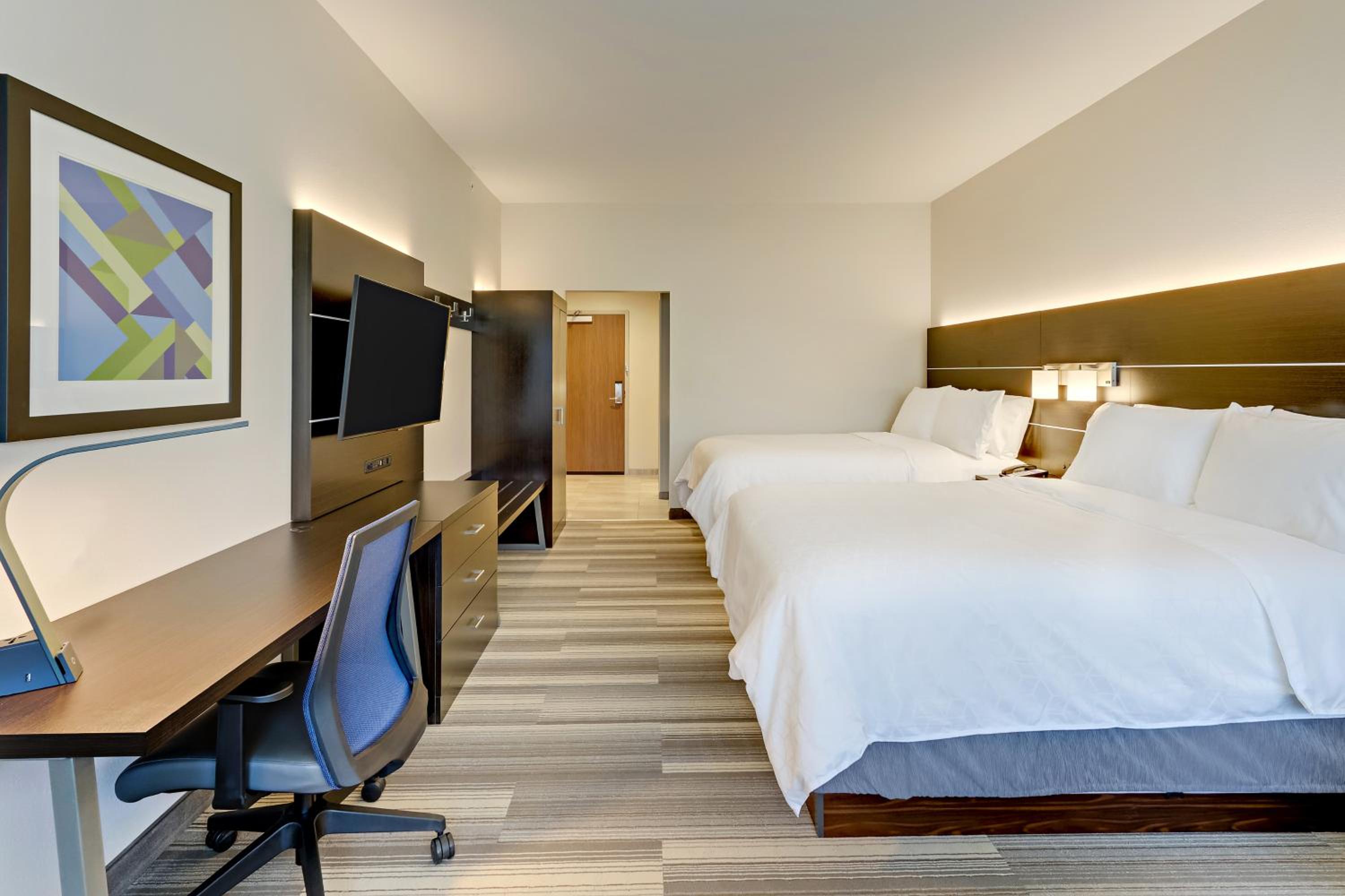 holiday inn express and suites winston salem sw cl