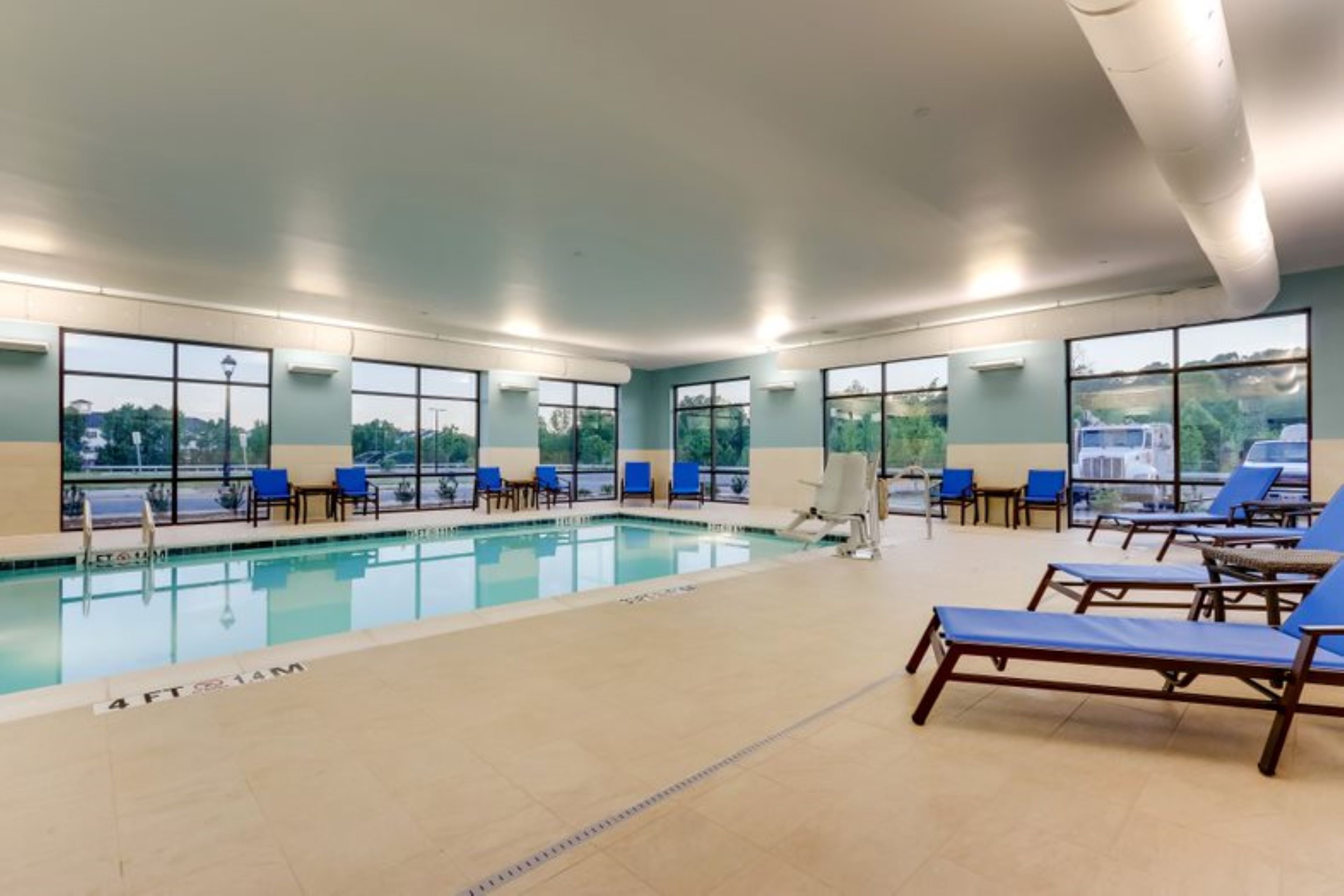 holiday inn express and suites winston salem sw cl