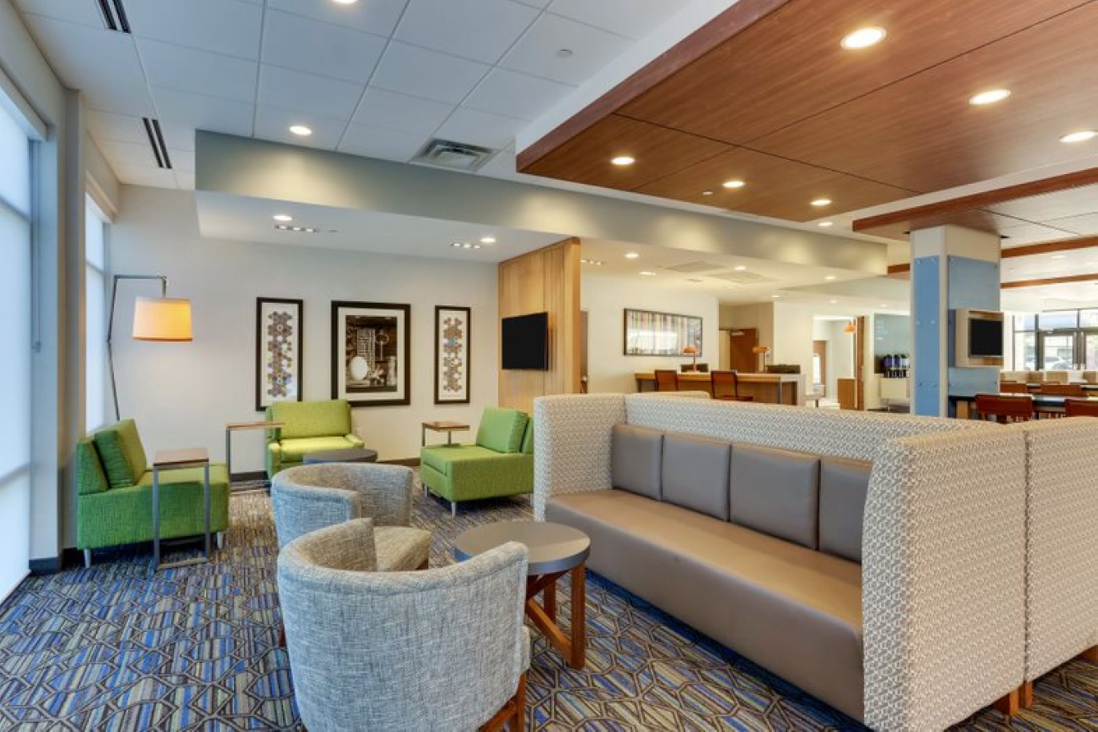 holiday inn express and suites winston salem sw cl