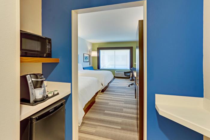 holiday inn express and suites winston salem sw cl