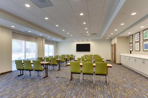 holiday inn express and suites winston salem sw cl
