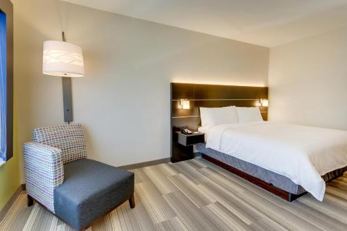 holiday inn express and suites winston salem sw cl