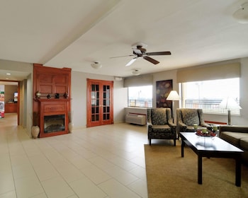 Quality Inn & Suites,Johnson>>Clarksville,3 star