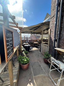 The Little Angel,18 Flowergate Whitby Yo21 3Ba,0 star