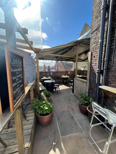 The Little Angel,18 Flowergate Whitby Yo21 3Ba,0 star