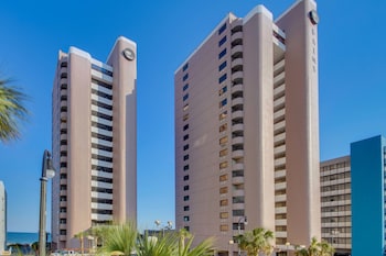 palms resort by hosteeva