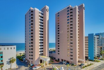 palms resort by hosteeva