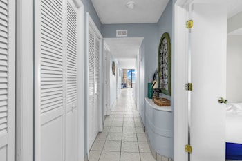 palms resort by hosteeva