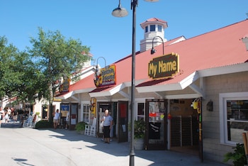 palms resort by hosteeva