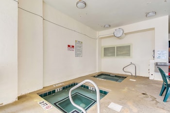 palms resort by hosteeva