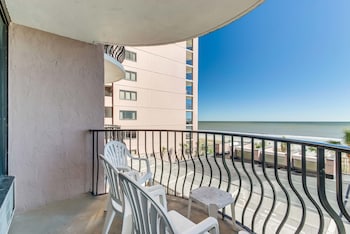 palms resort by hosteeva