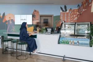 shada hotel shati
