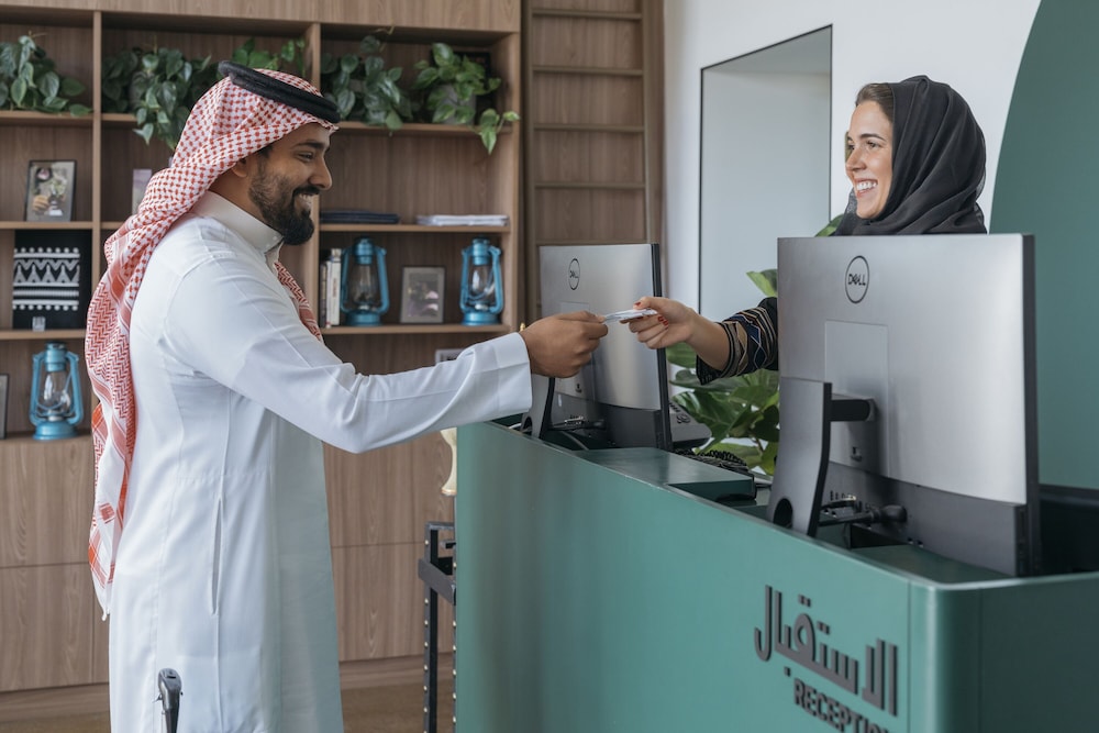 shada hotel shati
