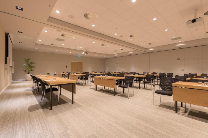 crowne plaza utrecht central station an ihg hotel