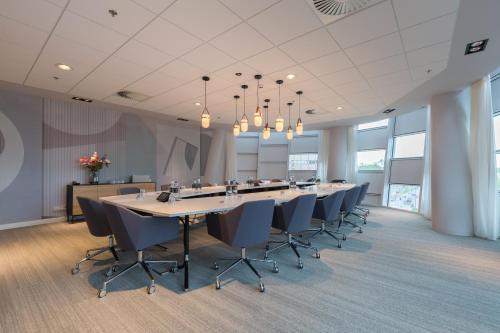crowne plaza utrecht central station an ihg hotel