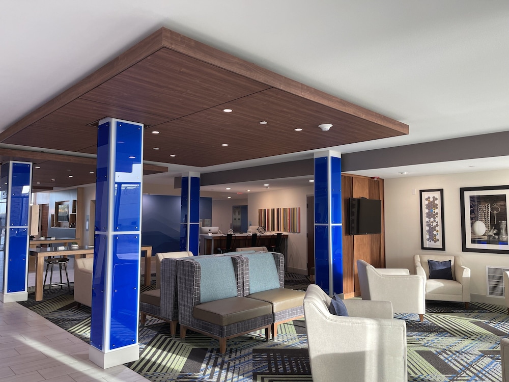 holiday inn express and suites blythe