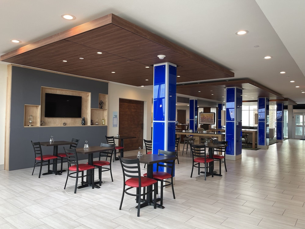 holiday inn express and suites blythe