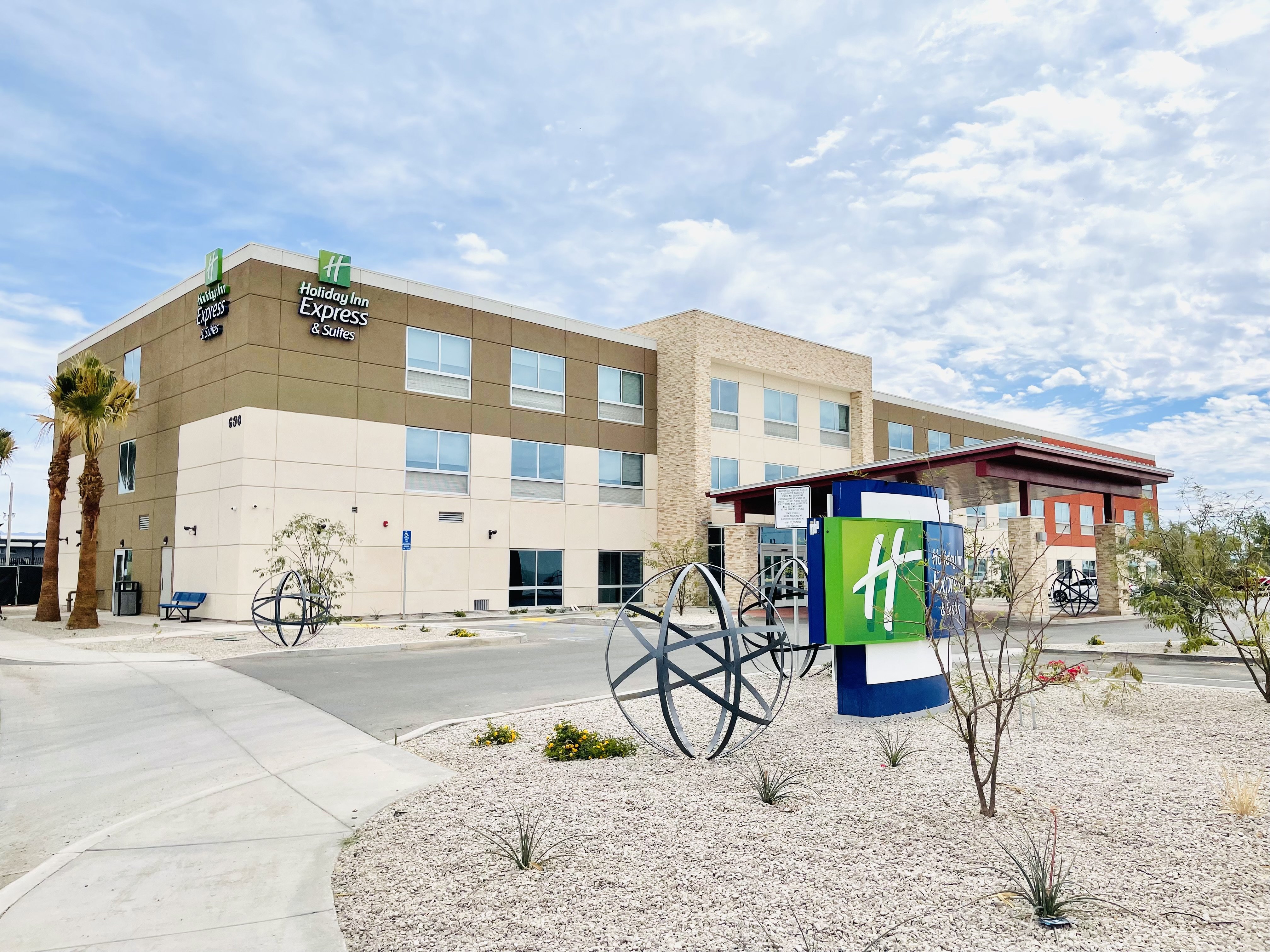 holiday inn express and suites blythe
