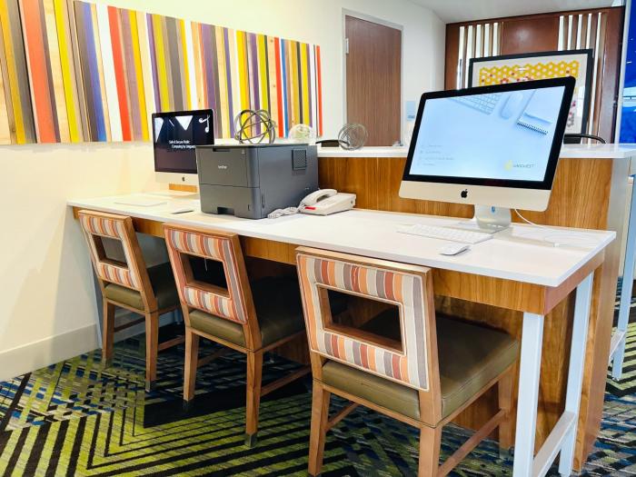 holiday inn express and suites blythe