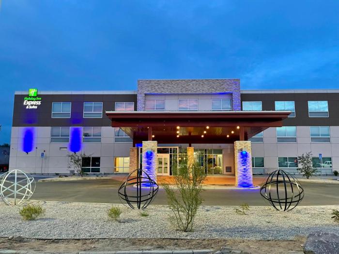 holiday inn express and suites blythe