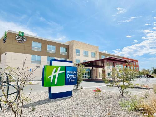 holiday inn express and suites blythe