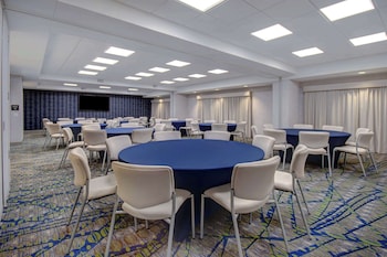 hampton inn queen creek