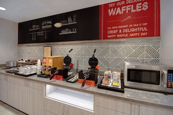 hampton inn queen creek