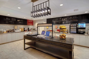 hampton inn queen creek