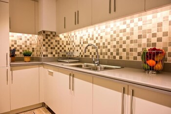 retaj baywalk residence