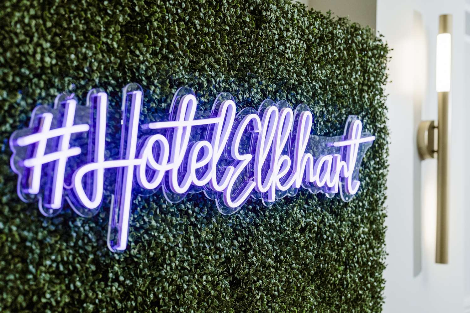 hotel elkhart tapestry collection by hilton